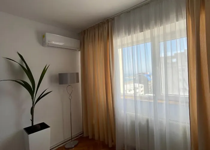 Faleza Nord Summer * コンスタンツァ